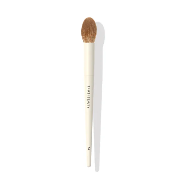 SANZI BEAUTY - HIGHLIGHTER BRUSH 06