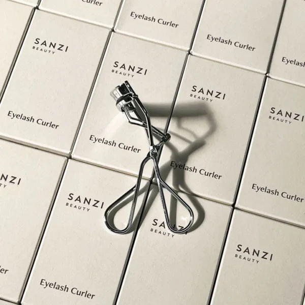 SANZI BEAUTY - EYELASH CURLER - Image 2