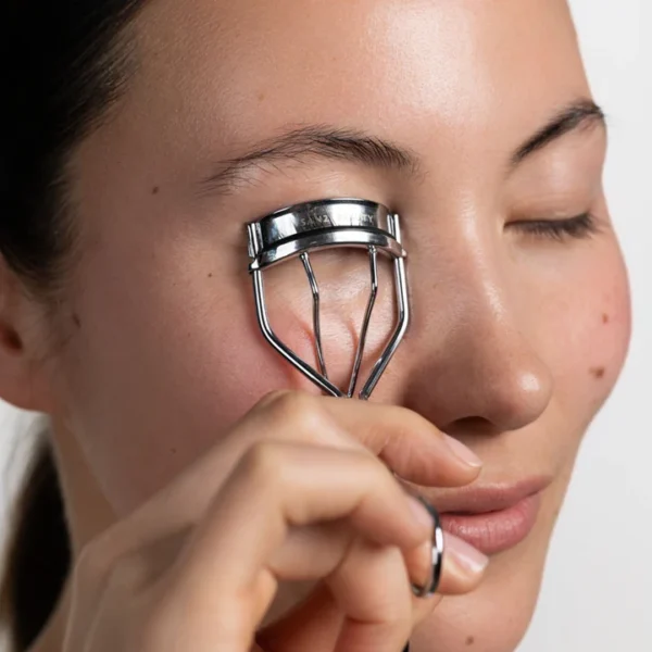 SANZI BEAUTY - EYELASH CURLER - Image 3