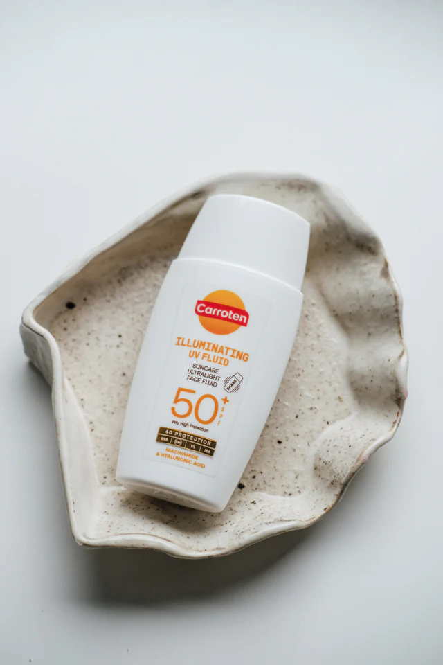 Carroten Illuminating Face Fluid SPF50+ - 50 ml - Billede 2