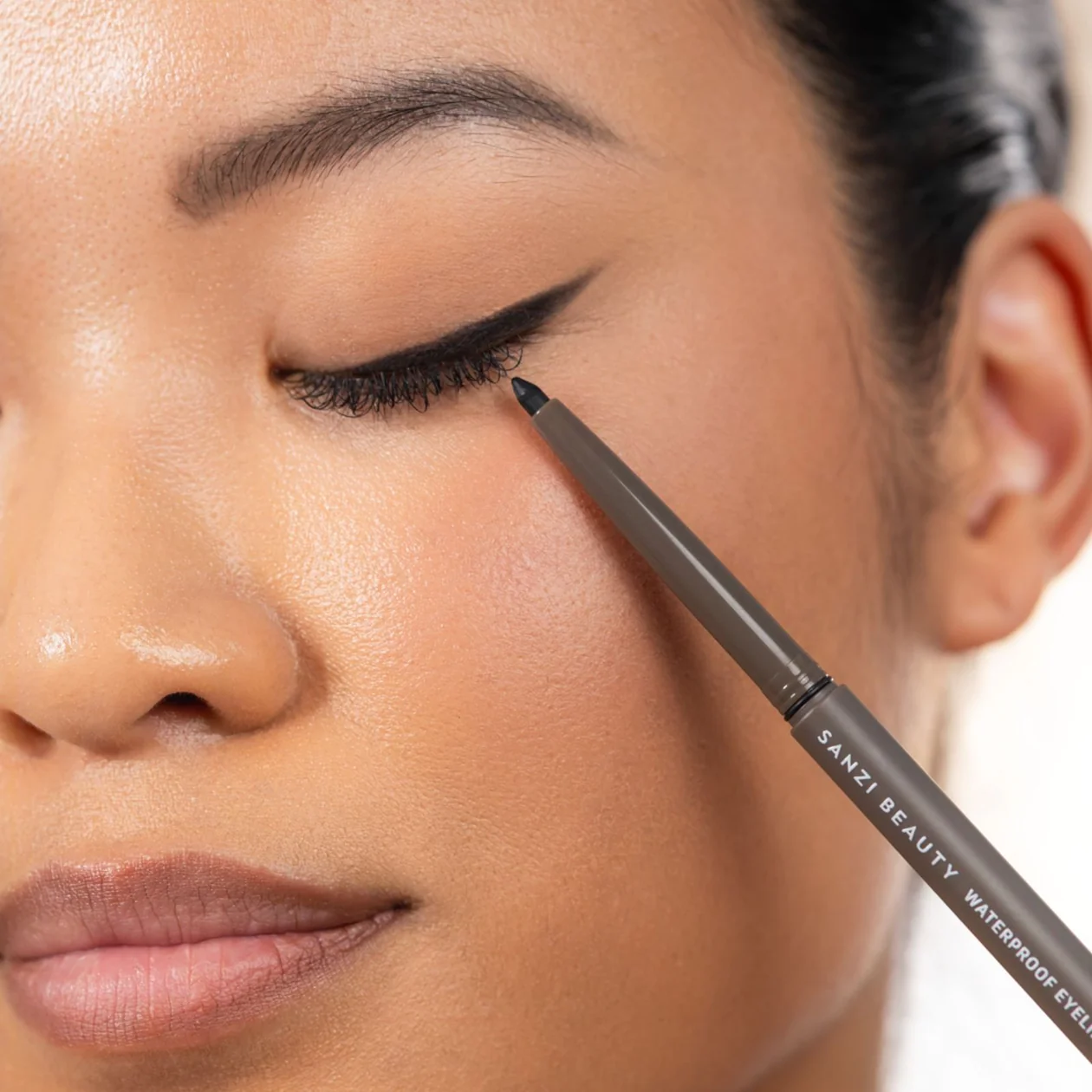 SANZI BEAUTY - WATERPROOF EYELINER Carbon Black - Billede 3